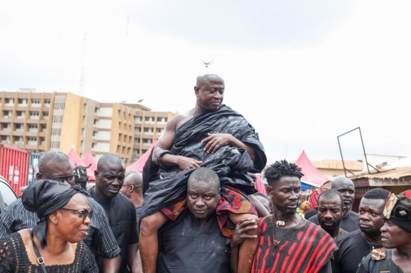 STU’s HR Director is now Kyidomhene of Sunyani